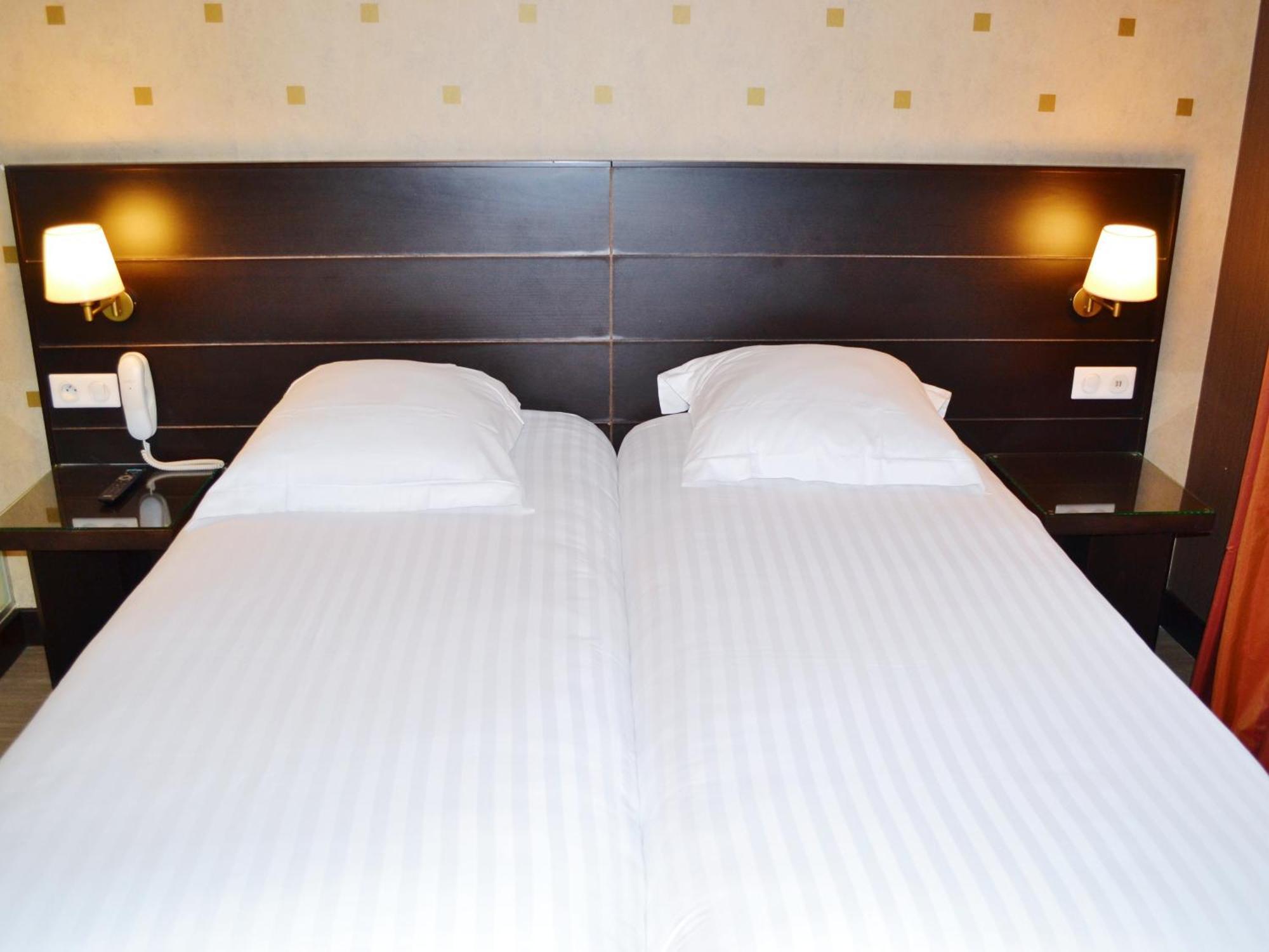 Classic Twin Room